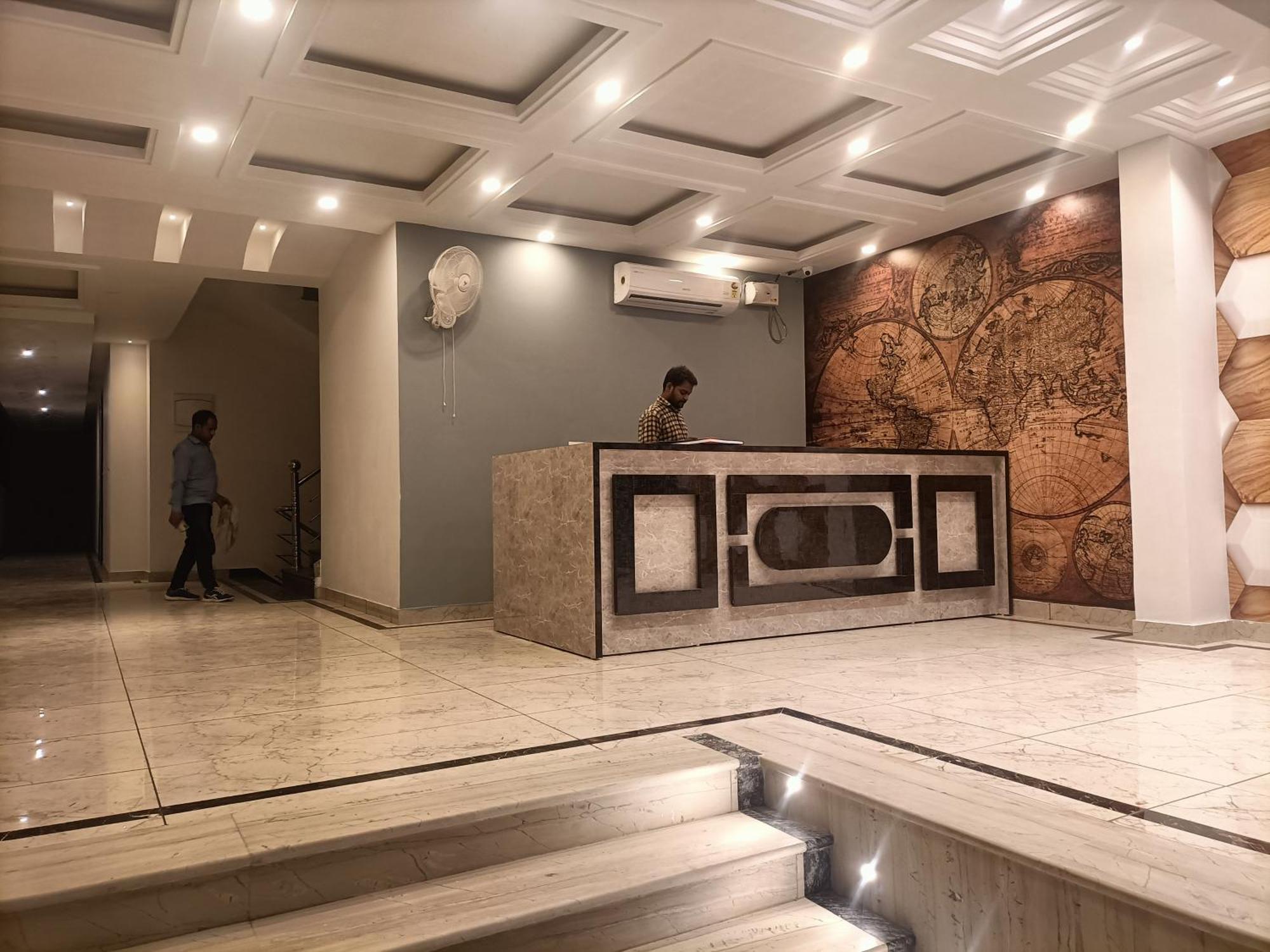 Hotel Vista Premium Tark A Family Hotel Near Igi Airport Delhi Ню Делхи Екстериор снимка
